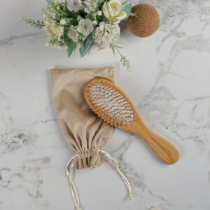 Brosse à Cheveux en Bois avec Pochette