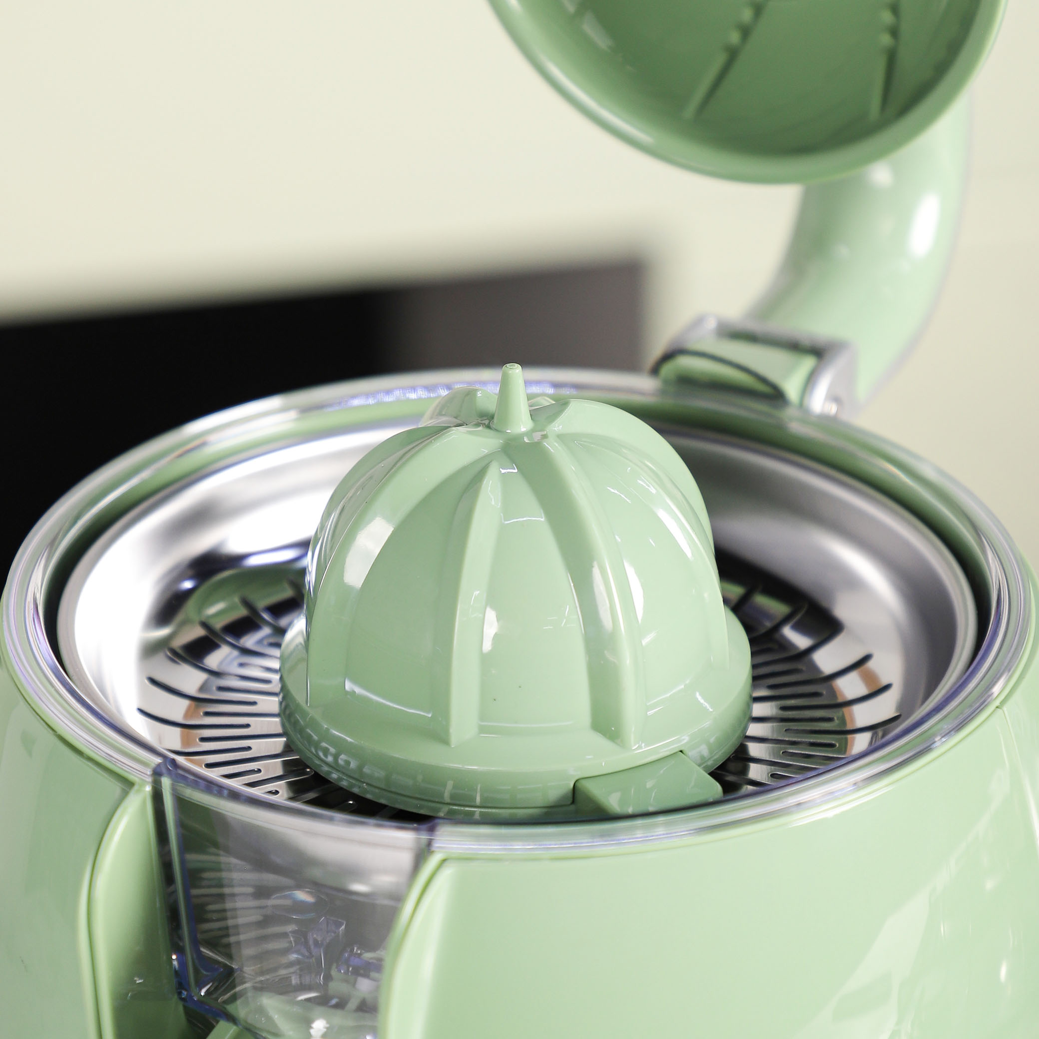 Lexical LCJ-2145 - Presse Agrumes 650W – Image 3