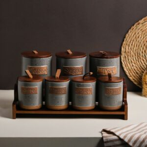 Set Porte-Épices en Céramique avec Support en Bois – 7 Pots