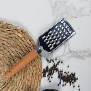 Râpe en Inox avec Manche Bois