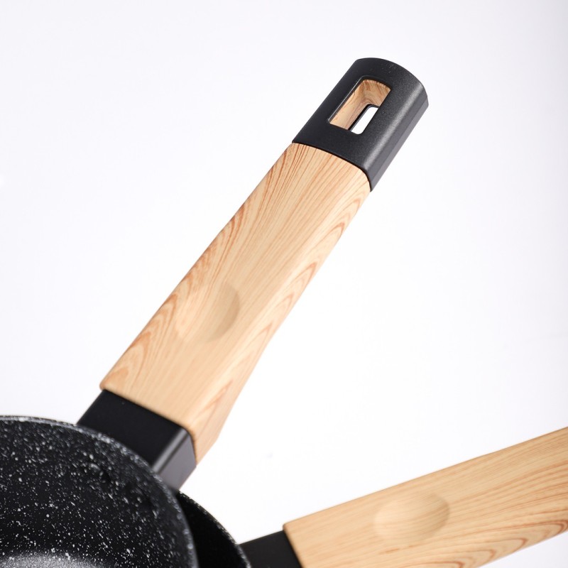 Série 3 Casseroles en Granite Noir Manche en bois – Image 4